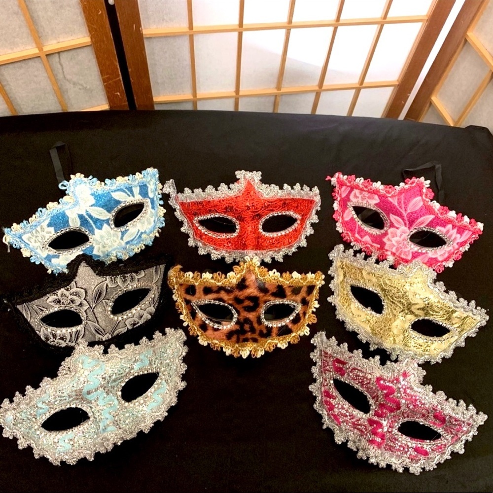 MARDI GRAS MASK NWT - Picture 3 of 4